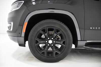 2022 Jeep Wagoneer, $34495. Photo 7