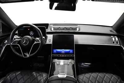 2023 Mercedes-Benz S-Class, $90000. Photo 8