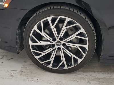 2023 Audi A8, $50000. Photo 8