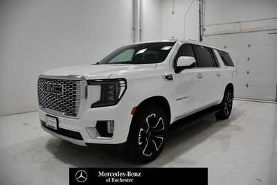 2022 GMC Yukon XL, $48695. Photo 1