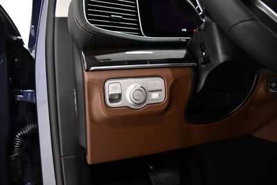 2026 Mercedes-Benz GLE-Class, $77505. Photo 9