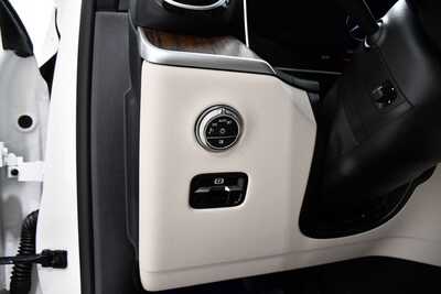 2025 Mercedes-Benz GLC-Class, $46495. Photo 11