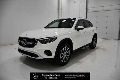 2025 Mercedes-Benz GLC-Class, $46495. Photo 1