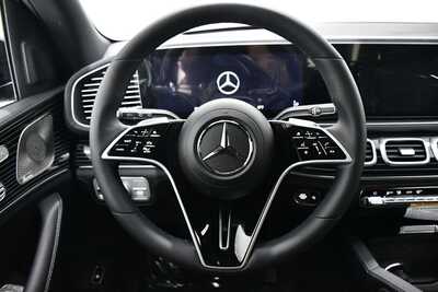 2026 Mercedes-Benz GLE-Class, $105360. Photo 8