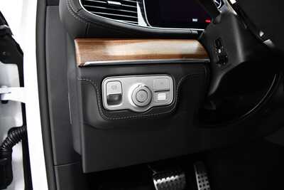 2026 Mercedes-Benz GLE-Class, $144875. Photo 9