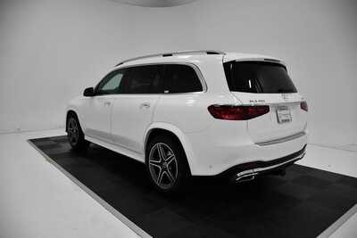 2025 Mercedes-Benz GLS-Class, $83995. Photo 3