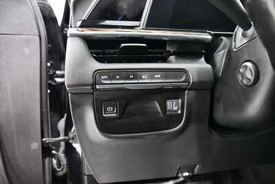 2022 Cadillac Escalade ESV, $41995. Photo 11