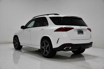 2026 Mercedes-Benz GLE-Class, $80250. Photo 3