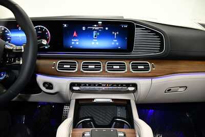 2026 Mercedes-Benz GLE-Class, $106250. Photo 12