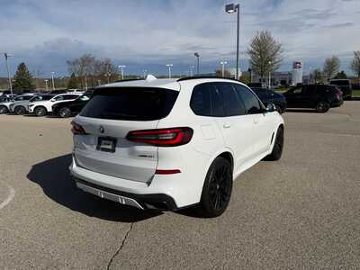 2022 BMW X5, $43995. Photo 4
