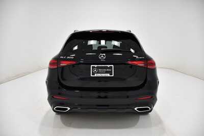 2025 Mercedes-Benz GLC, $46795. Photo 4