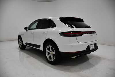 2021 Porsche Macan, $35100. Photo 3