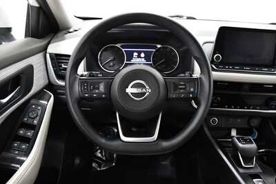 2023 Nissan Rogue, $21700. Photo 9