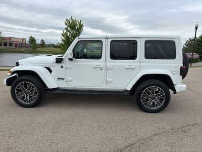 2023 Jeep Wrangler, $32000. Photo 9