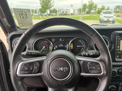 2023 Jeep Wrangler, $28000. Photo 12