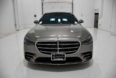 2022 Mercedes-Benz S-Class, $73995. Photo 2
