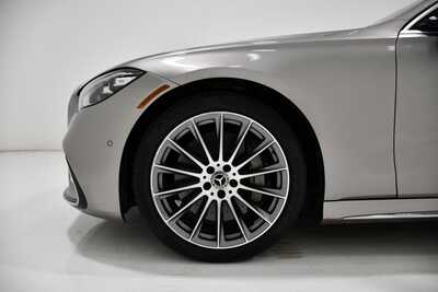 2022 Mercedes-Benz S-Class, $73995. Photo 7