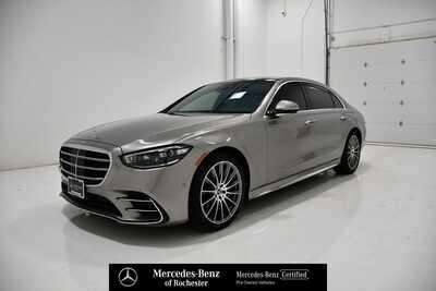 2022 Mercedes-Benz S-Class, $73995. Photo 1