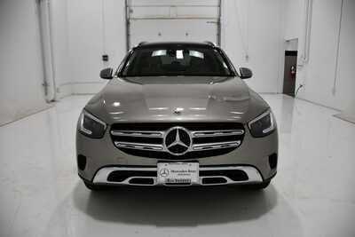 2021 Mercedes-Benz GLC-Class, $23695. Photo 2