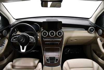 2021 Mercedes-Benz GLC-Class, $23695. Photo 8