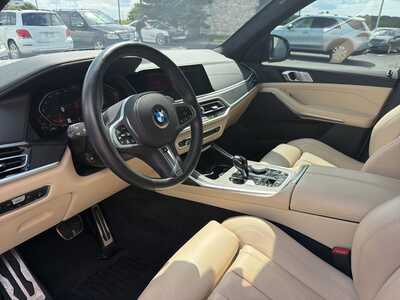 2022 BMW X7, $46000. Photo 11