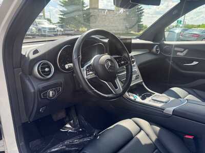 2022 Mercedes-Benz GLC-Class, $30495. Photo 6