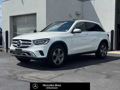 2022 Mercedes-Benz GLC-Class, $30495. Photo 1