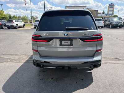 2024 BMW X7, $67000. Photo 7