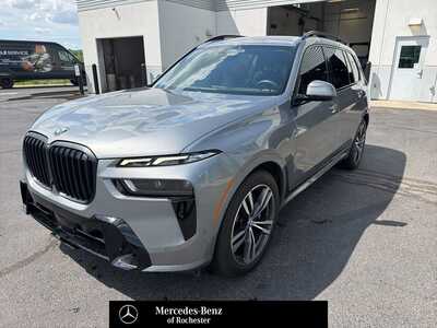 2024 BMW X7, $67000. Photo 1