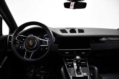 2023 Porsche Cayenne, $54600. Photo 8