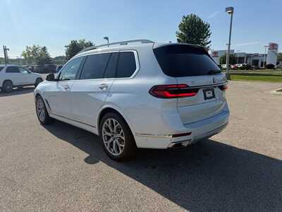 2024 BMW X7, $60875. Photo 3