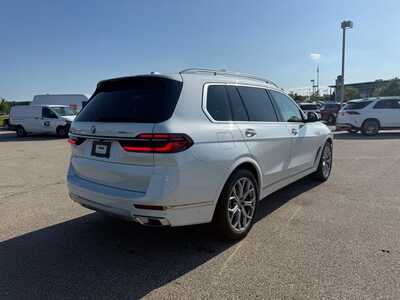 2024 BMW X7, $60875. Photo 6