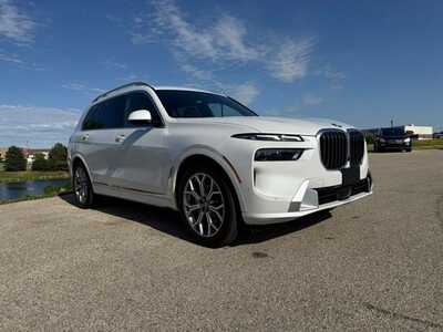 2024 BMW X7, $60875. Photo 8