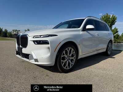 2024 BMW X7, $60875. Photo 1