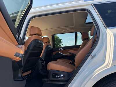 2024 BMW X7, $64575. Photo 11