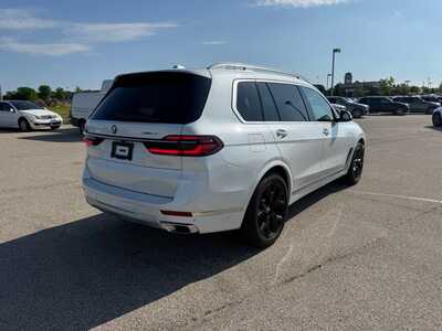 2024 BMW X7, $64575. Photo 6