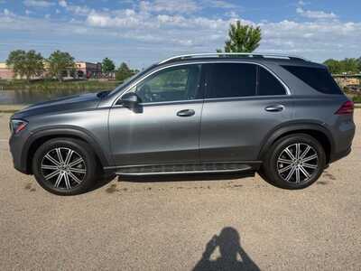 2024 Mercedes-Benz GLE-Class, $60995. Photo 3