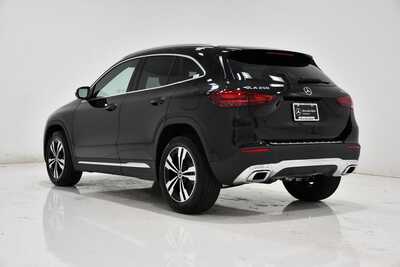 2026 Mercedes-Benz GLA-Class, $46285. Photo 3