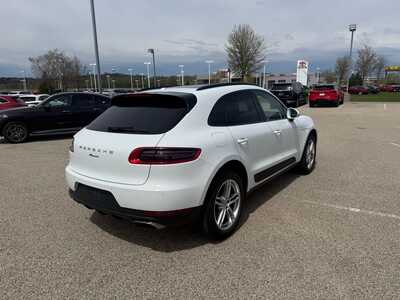 2018 Porsche Macan, $24495. Photo 4