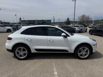 2018 Porsche Macan, $24495. Photo 6