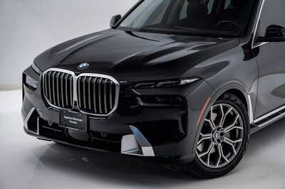 2024 BMW X7, $52495. Photo 4