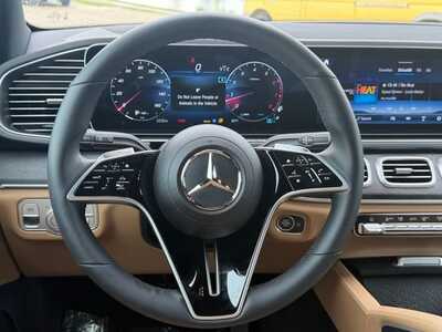 2026 Mercedes-Benz GLE, $74168. Photo 12