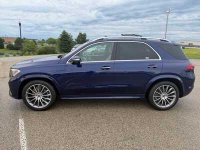 2026 Mercedes-Benz GLE, $74168. Photo 3