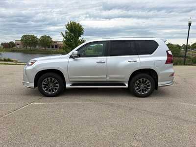 2019 Lexus GX Series, $35600. Photo 8