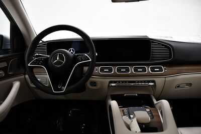2026 Mercedes-Benz GLE-Class, $75680. Photo 7