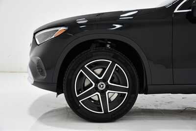 2026 Mercedes-Benz GLC-Class, $57235. Photo 5