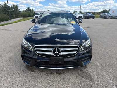 2018 Mercedes-Benz E-Class, $21100. Photo 2