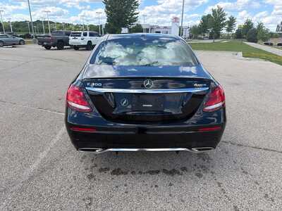 2018 Mercedes-Benz E-Class, $21100. Photo 7