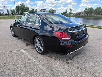 2018 Mercedes-Benz E-Class, $21100. Photo 8