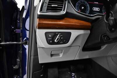2022 Audi Q5, $29395. Photo 11